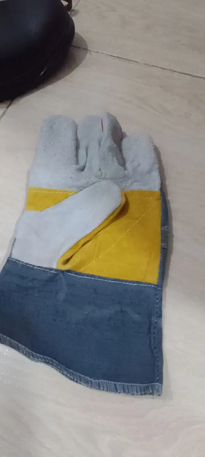 .دستکش|قطعات یدکی و لوازم جانبی|رشت, پاره بیجار|دیوار