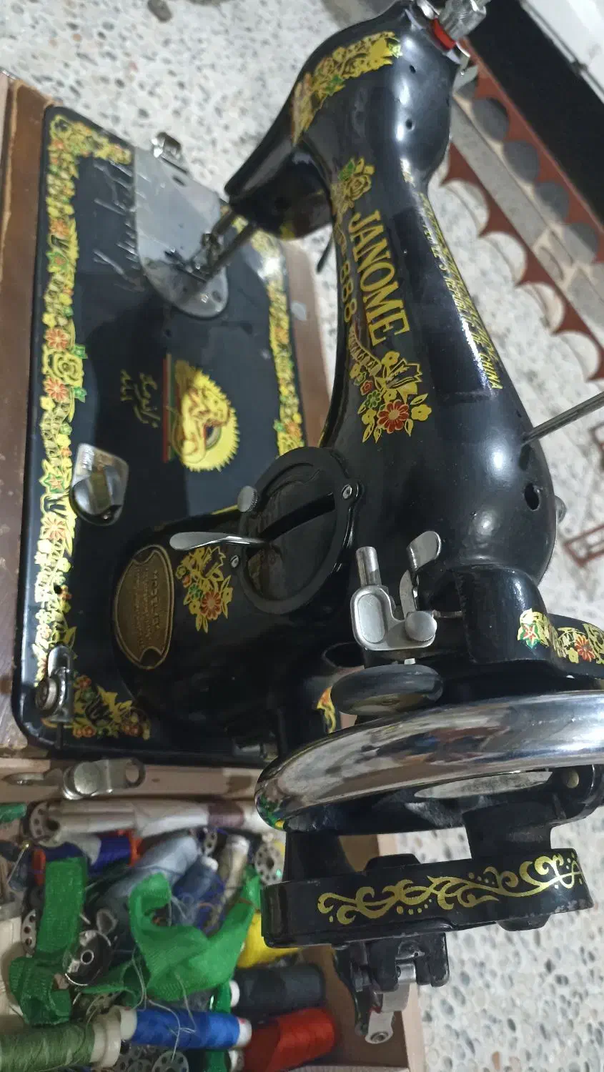 چرخ خیاطی ژانومه|چرخ خیاطی و ریسندگی|رامهرمز, |دیوار