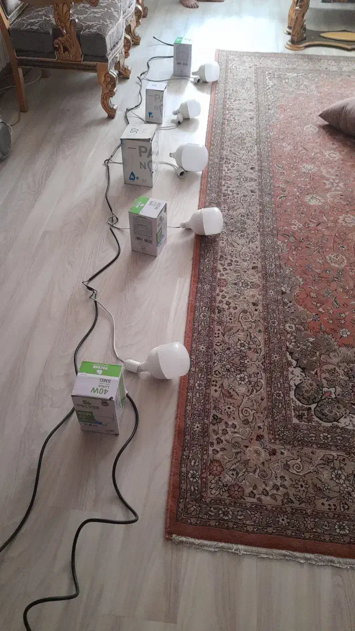 8/5 متر ریسه و لامپ. فروش تکی|ریسه و چراغ تزئینی|سهند, |دیوار