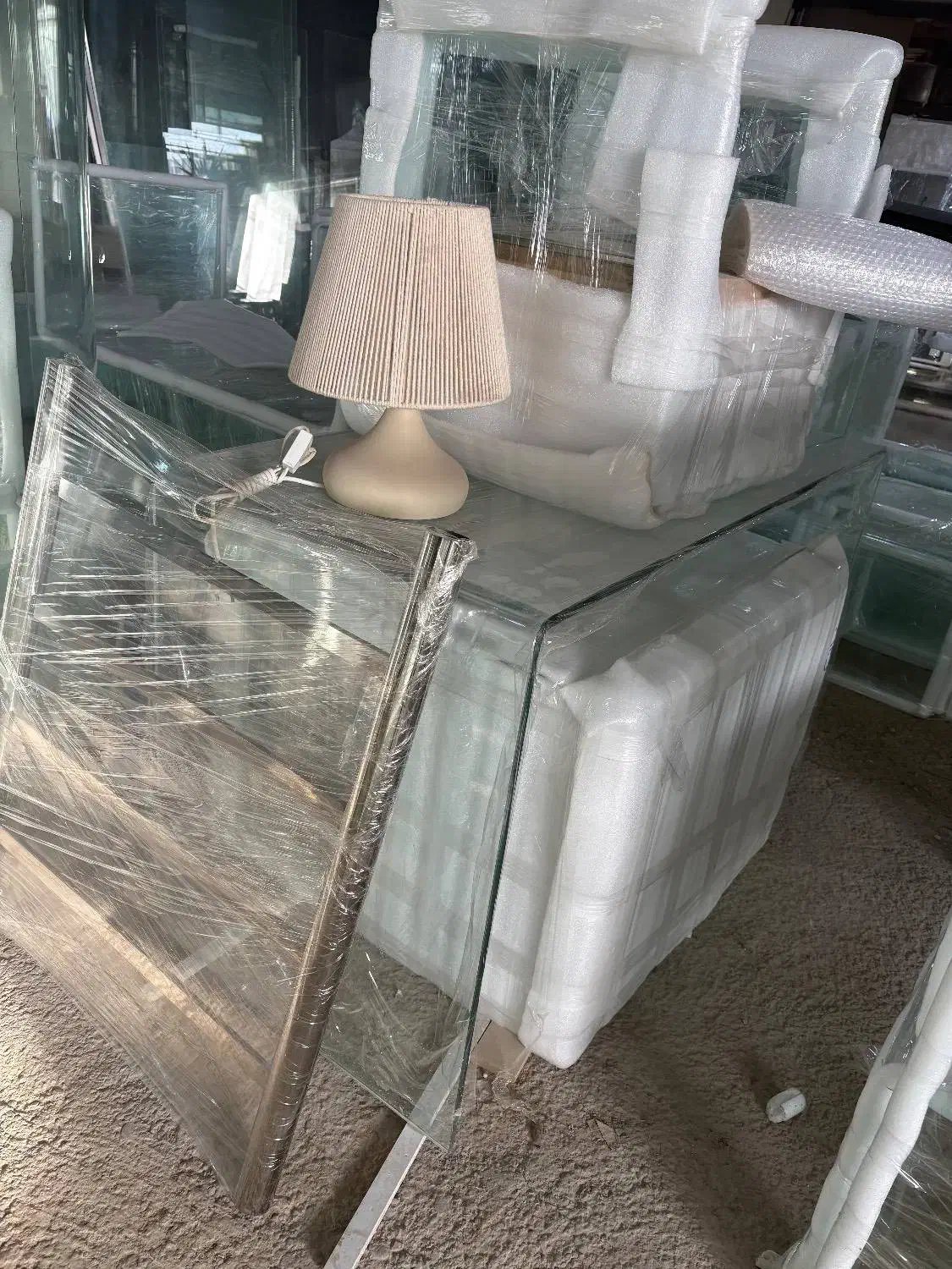 میز جلو مبلی شیشه‌ای - تولید صفر تا صد + تضمین|مبلمان خانگی و میز عسلی|باغستان, |دیوار