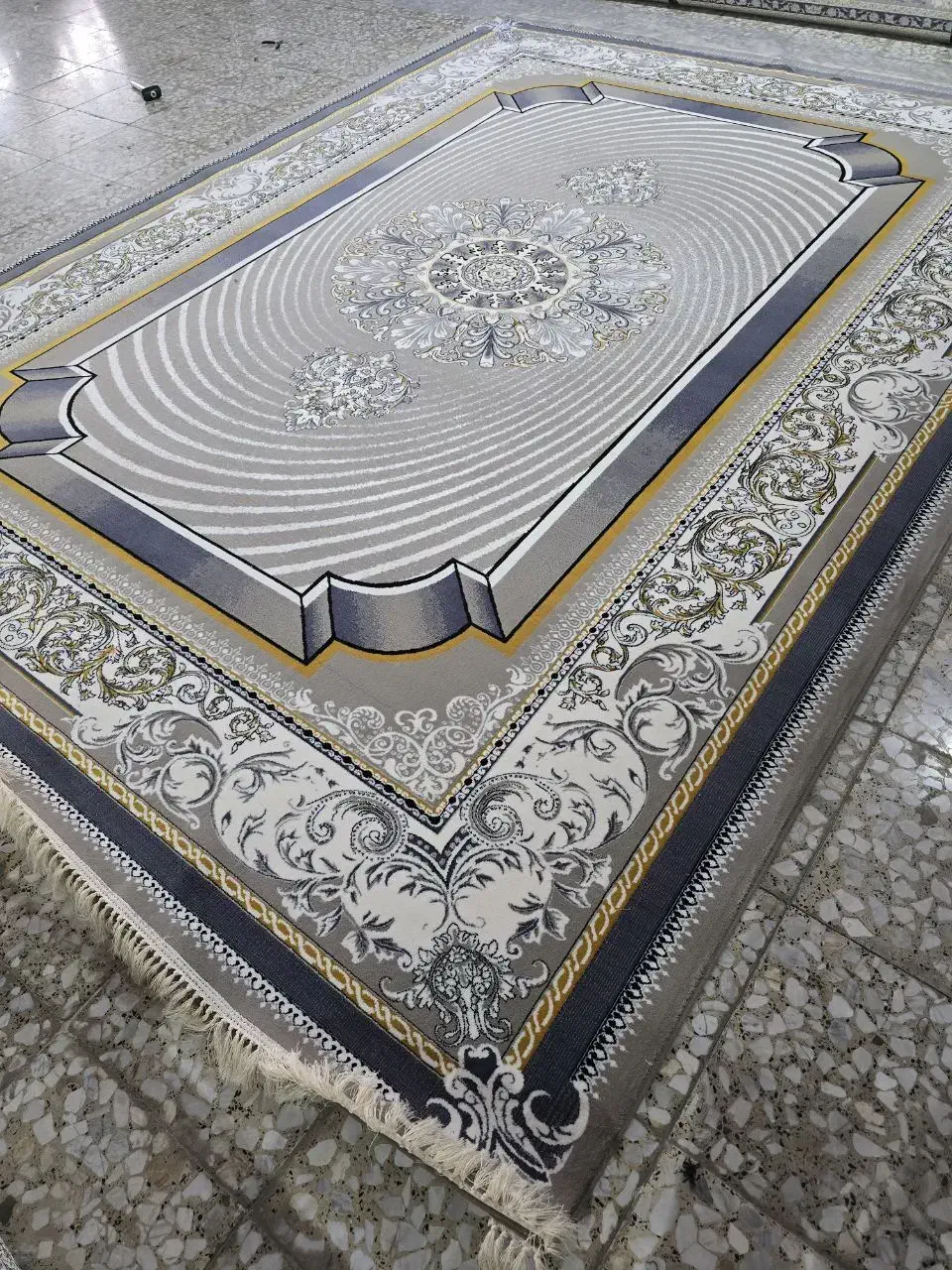 فرش نگین مشهد|فرش|خرمآباد, |دیوار