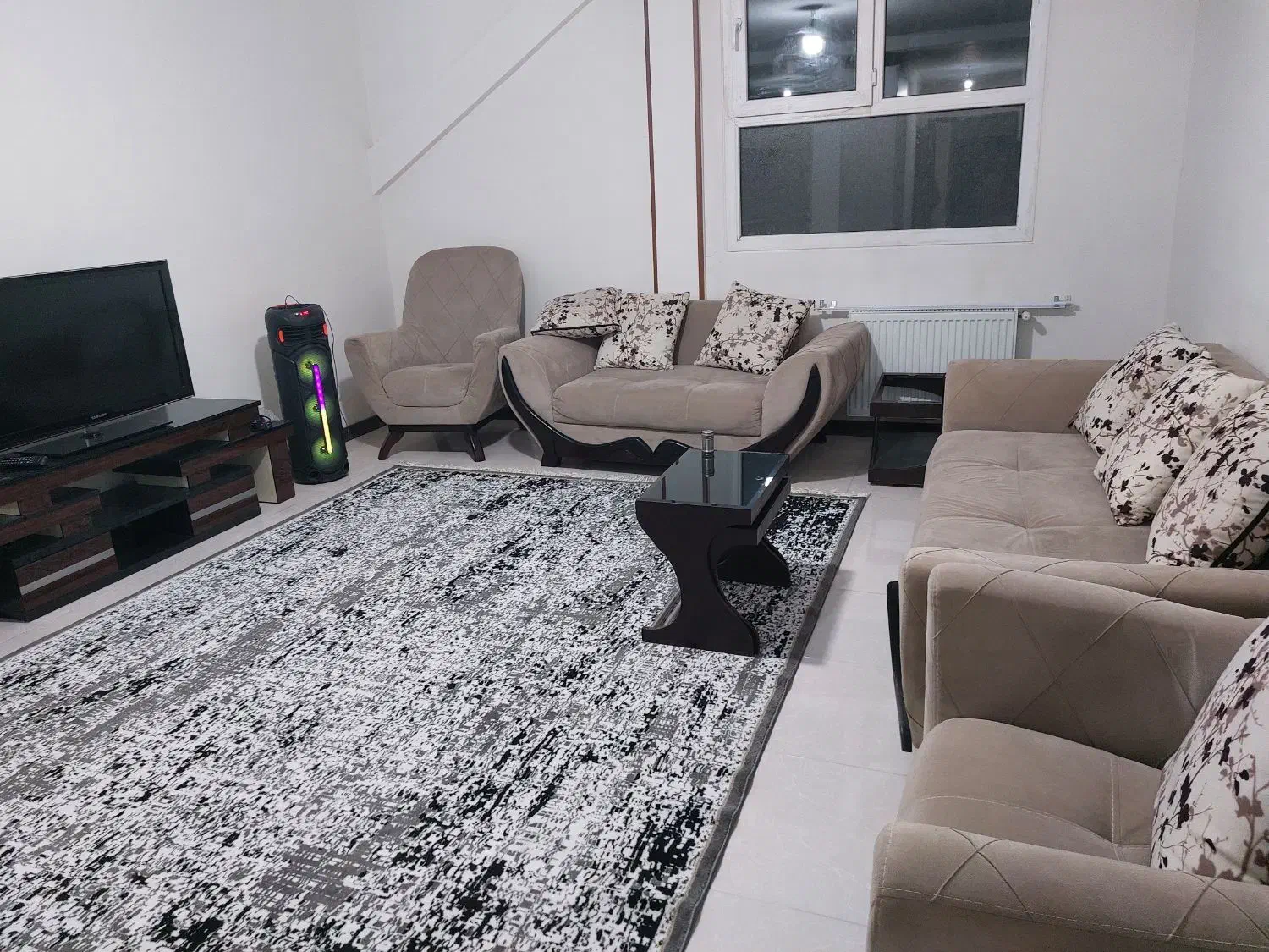 اجاره روزانه|اجارهٔ کوتاه‌مدت آپارتمان و سوئیت|هشتگرد, فاز ۲ مهستان|دیوار