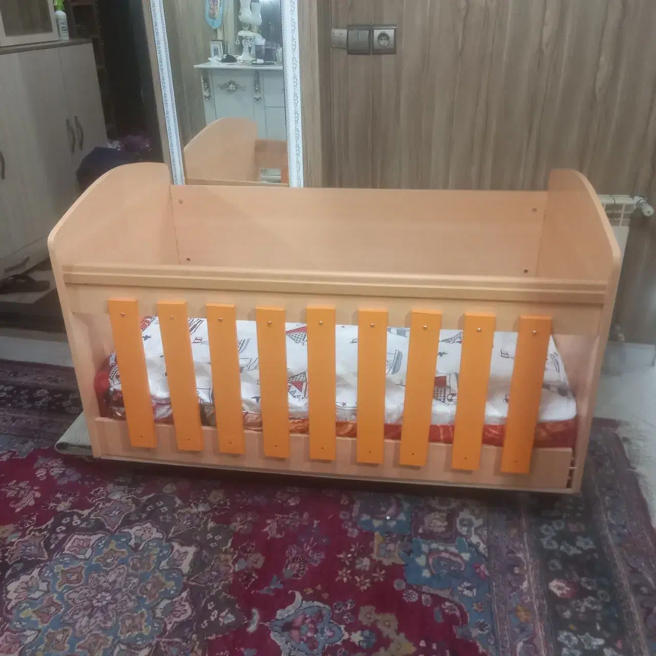 تخت کودک|تخت و صندلی بچه|مشهد, سید رضی|دیوار