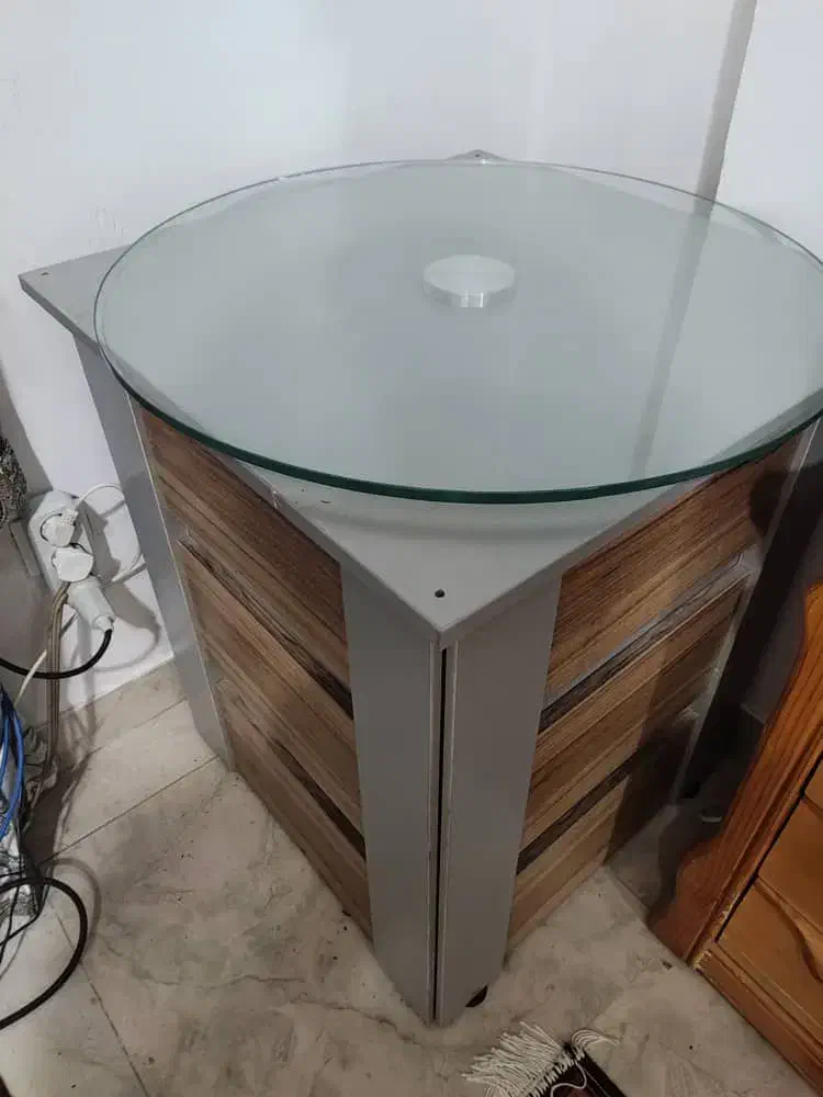 میز چرخشی|میز و صندلی غذاخوری|کیش, |دیوار