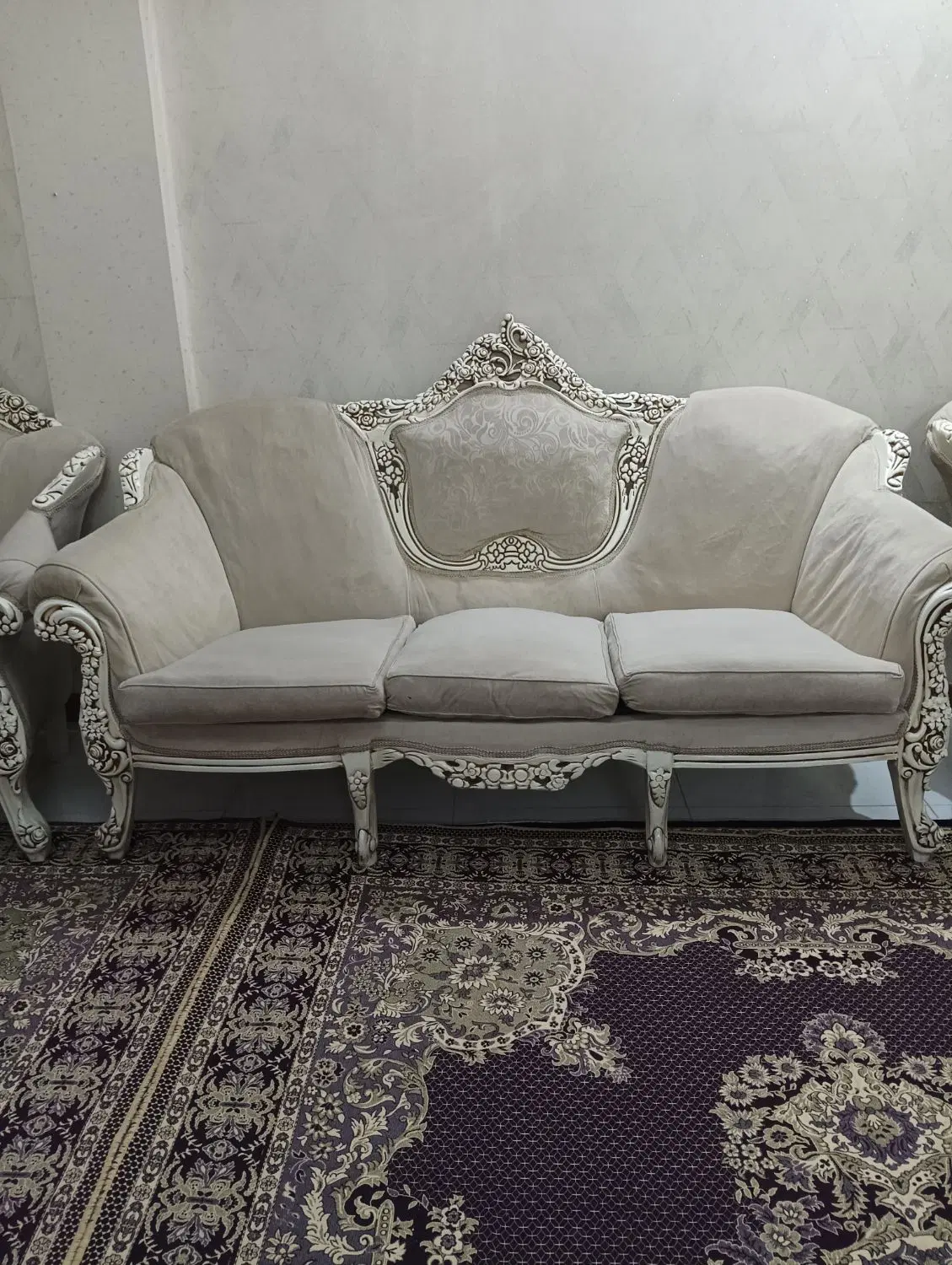 مبل کلاسیک هفت نفره|مبلمان خانگی و میز عسلی|تهران, اسفندیاری|دیوار