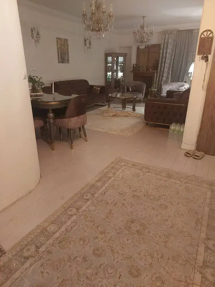 ۱۳۰ متر * طبقه ی اول و دوم موجود * ۱۲ فروردین