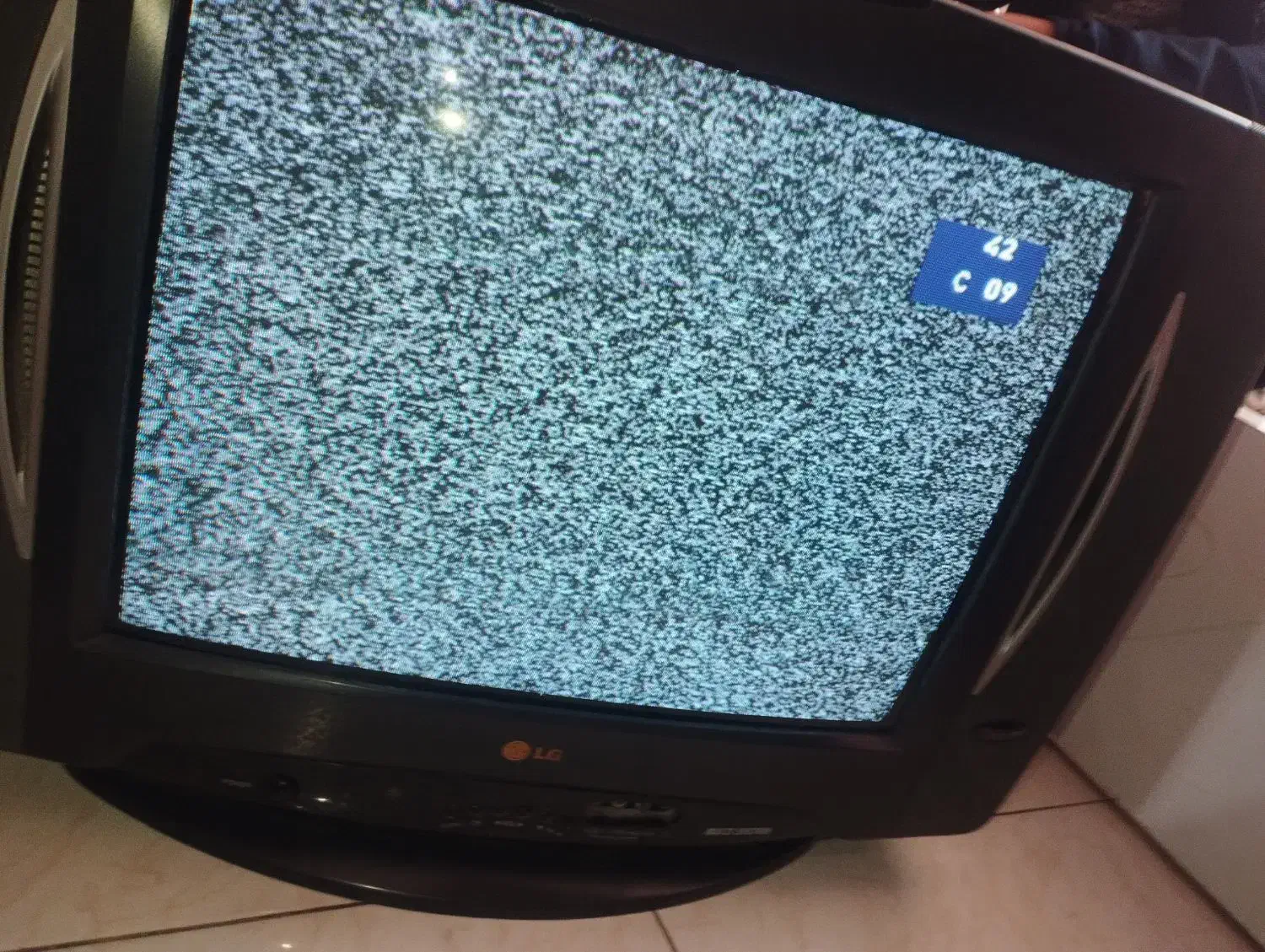 تلویزیون ال جی|تلویزیون و پروژکتور|مشهد, نوید|دیوار