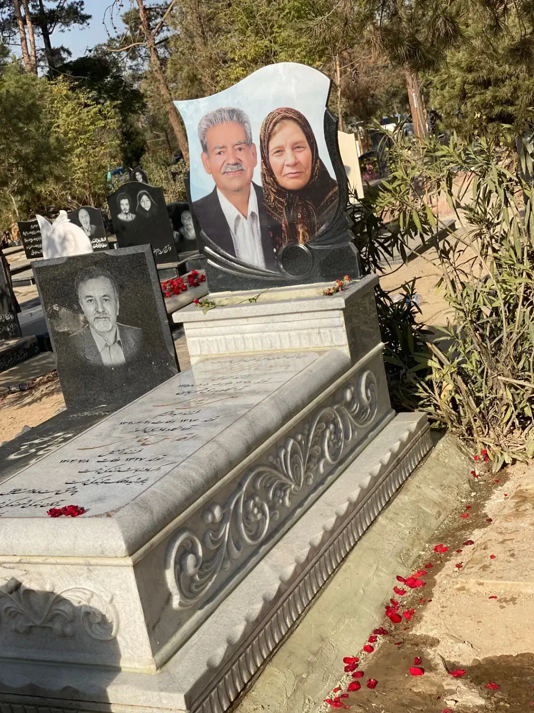 سنگ قبر زیبا|عمده‌فروشی|باقرشهر, |دیوار