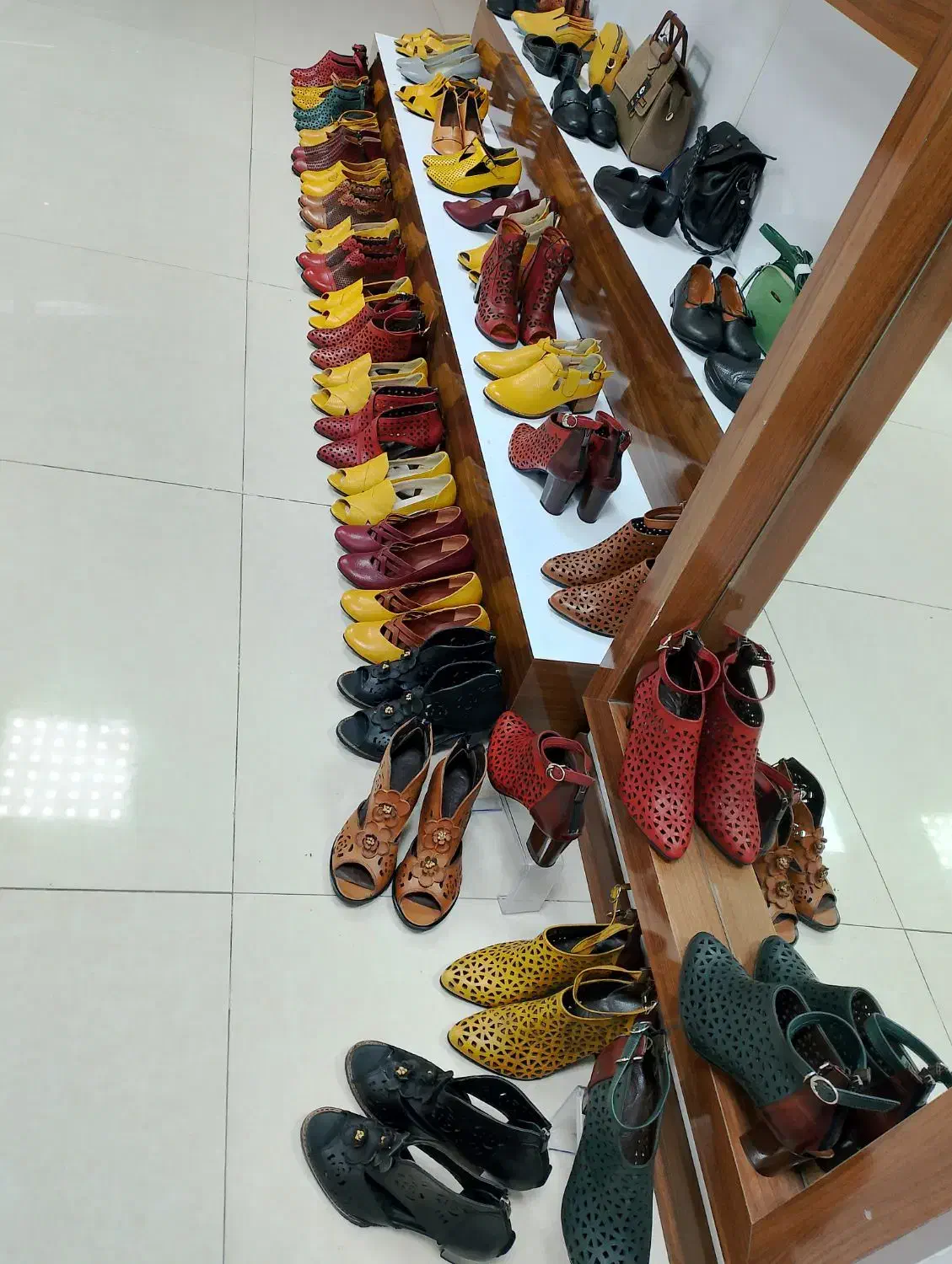 کفش چرم عمده|کیف، کفش، کمربند|ارومیه, |دیوار