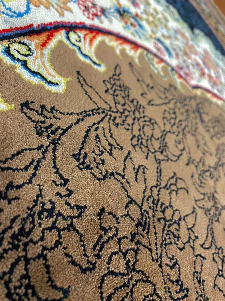 فرش شش متری در حد|فرش|لاهیجان, لیالستان|دیوار