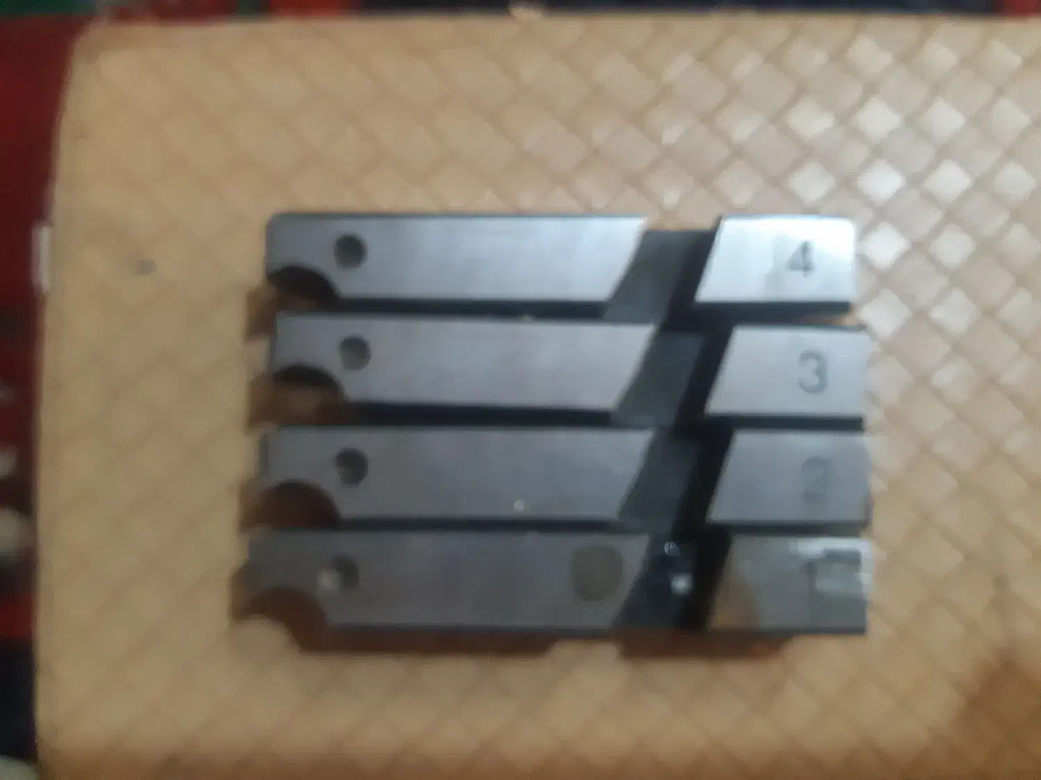 پارچه حدیده|ابزارآلات|تهران, فردوسی|دیوار