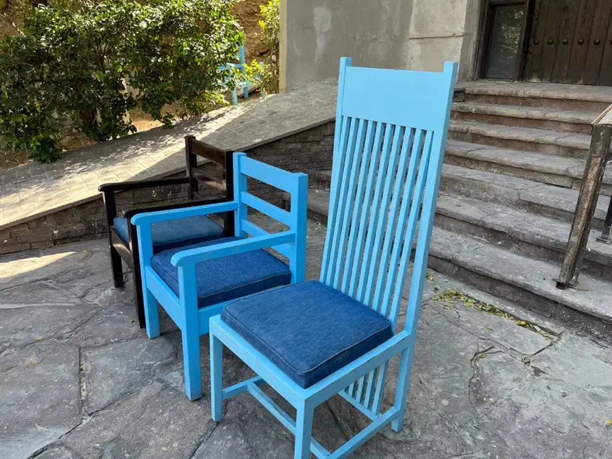 صندلی و میز رستوران.  کافی شاپ|کافیشاپ و رستوران|لواسان, |دیوار