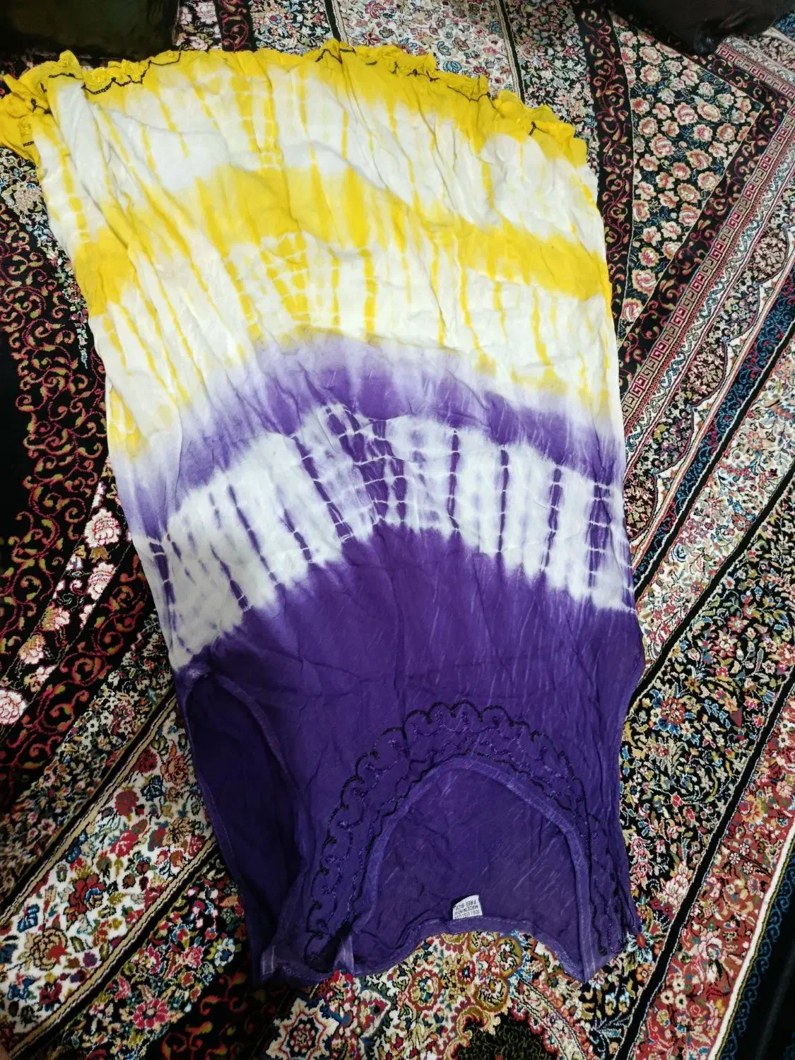 شومیز|لباس|کنگاور, |دیوار