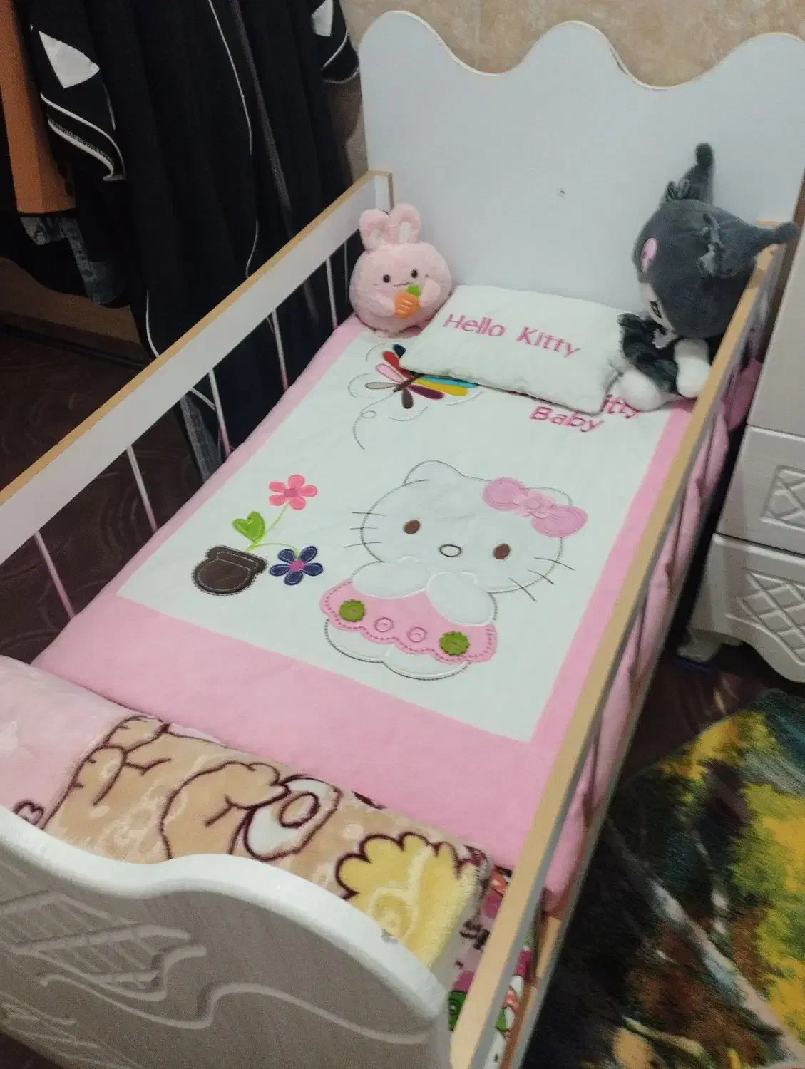 تخت بچه|تخت و سرویس خواب|قم, شاه ابراهیم|دیوار