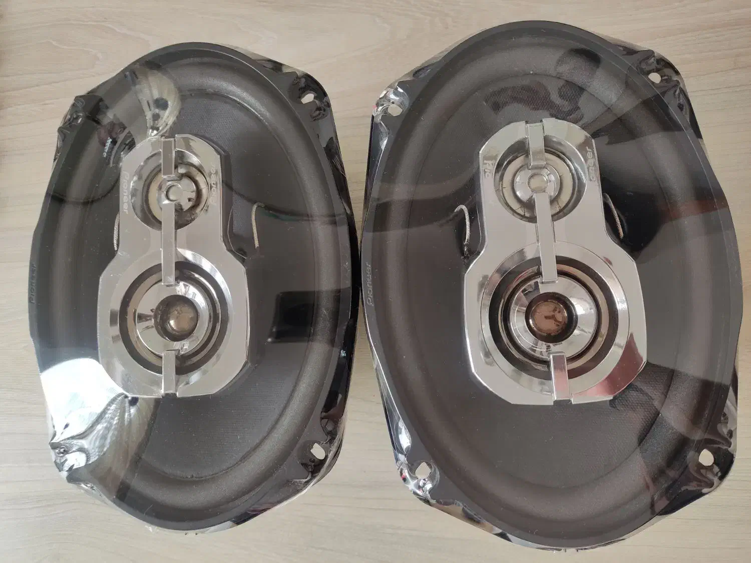 سیستم صوتی|صوتی و تصویری|کیلان, |دیوار