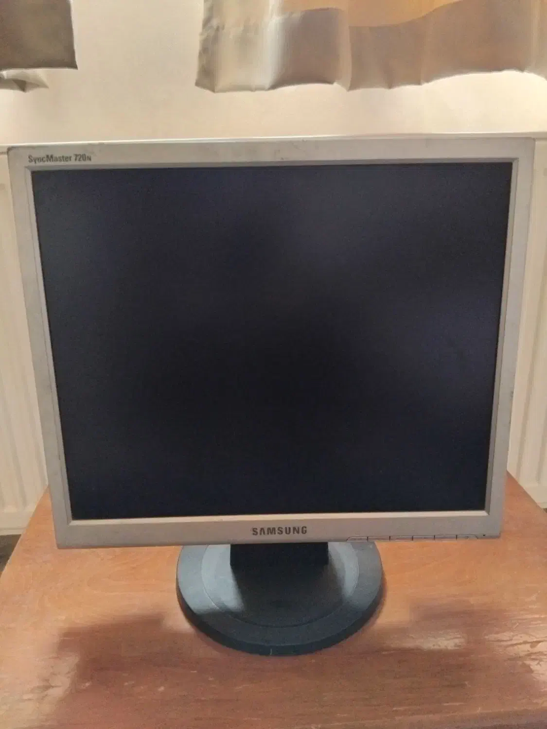 لوازم کامپیوتر (مانیتور دو تا کیس دو تا کیبورد )|قطعات و لوازم جانبی رایانه|تهران, صاحب الزمان|دیوار