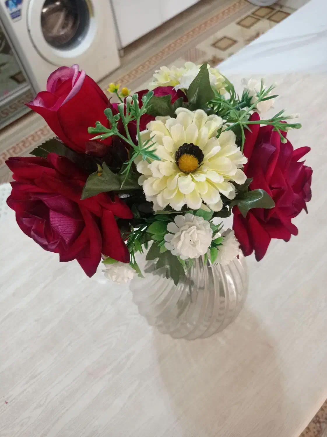 گل و گلدان|گل مصنوعی|قم, چهل درخت‎|دیوار