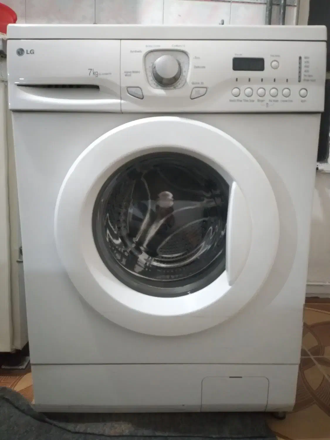 ماشین لباسشویی تمیز|ماشین لباسشویی و خشک‌کن لباس|بروجرد, |دیوار