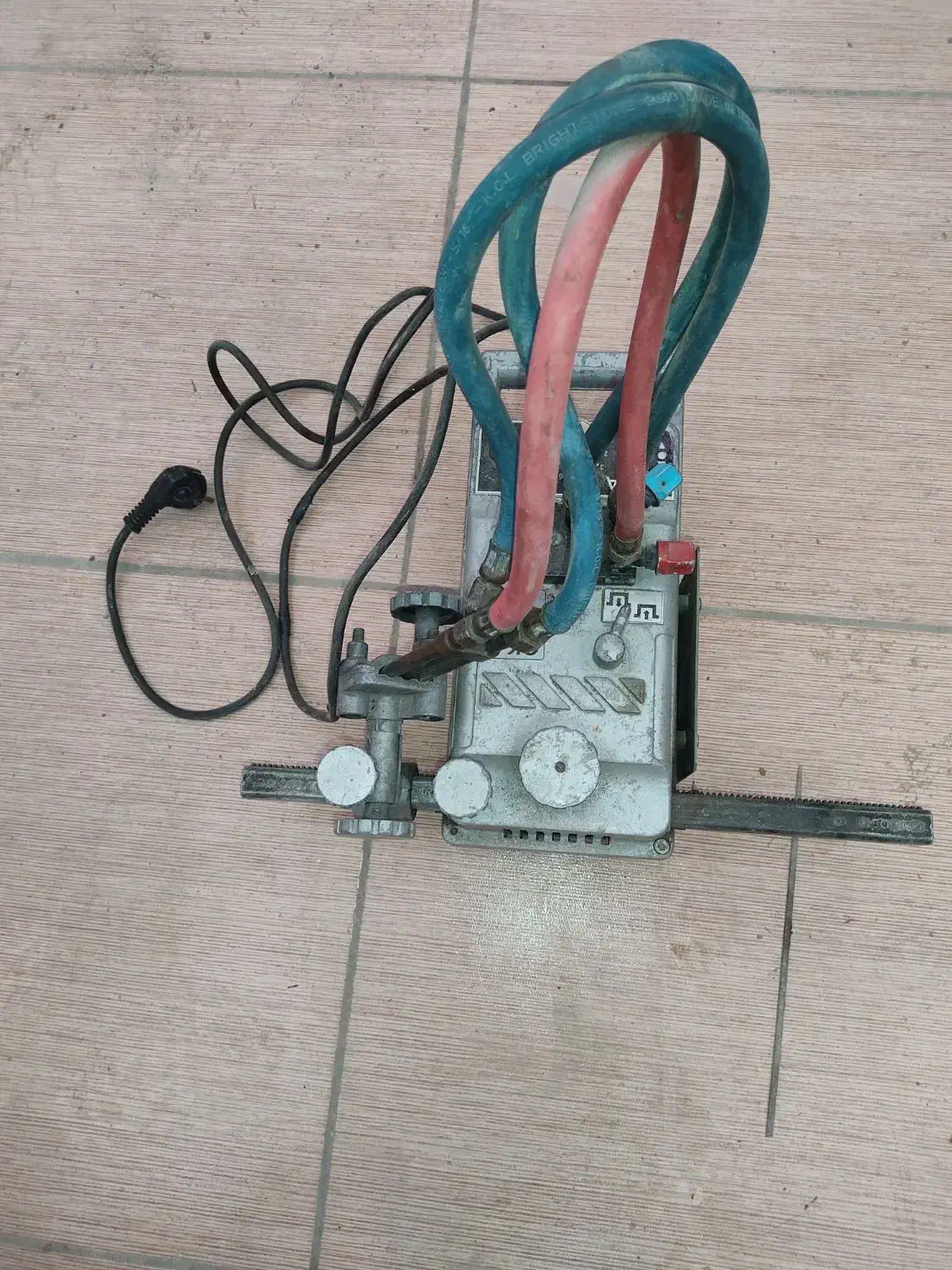 دستگاه برش ریلی تک پیک کارا|ماشین‌آلات صنعتی|کرمانشاه, |دیوار