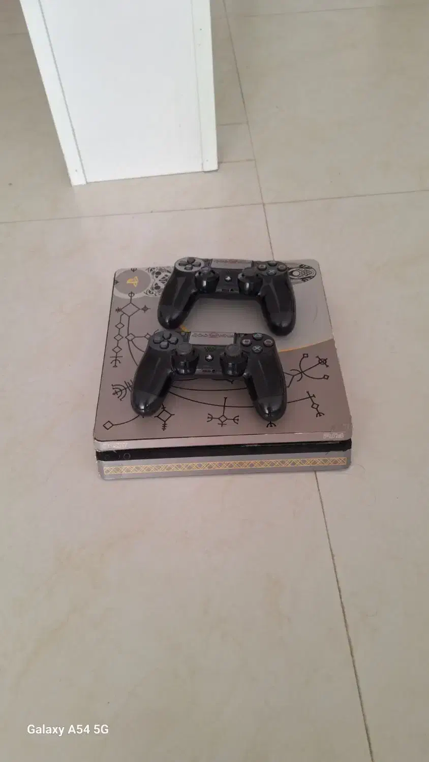 ps4 slim|کنسول، بازی ویدئویی و آنلاین|مشهد, گوهرشاد|دیوار