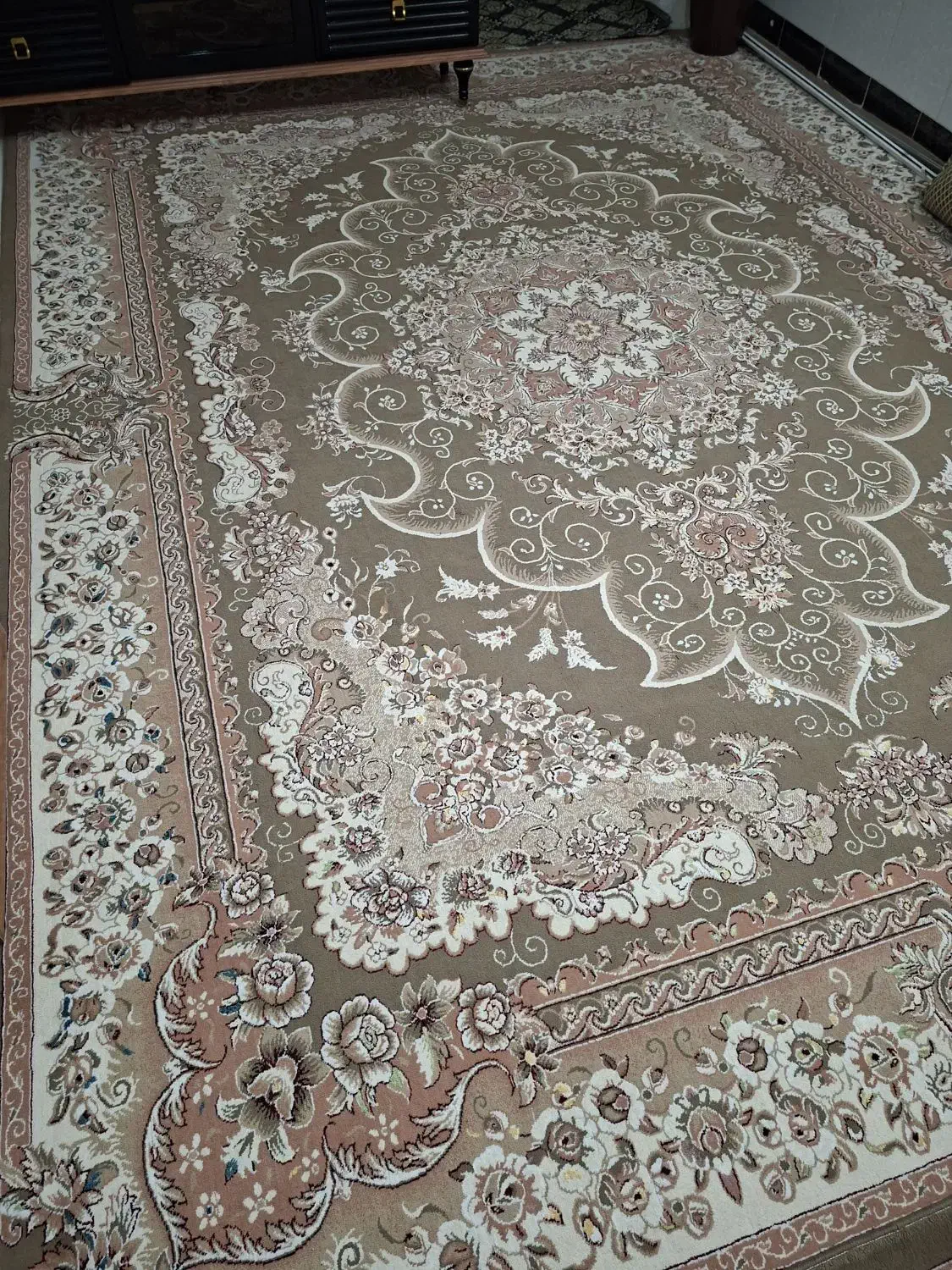 دو عدد فرش ۴×۳ سالم|فرش|نیشابور, پاستور|دیوار