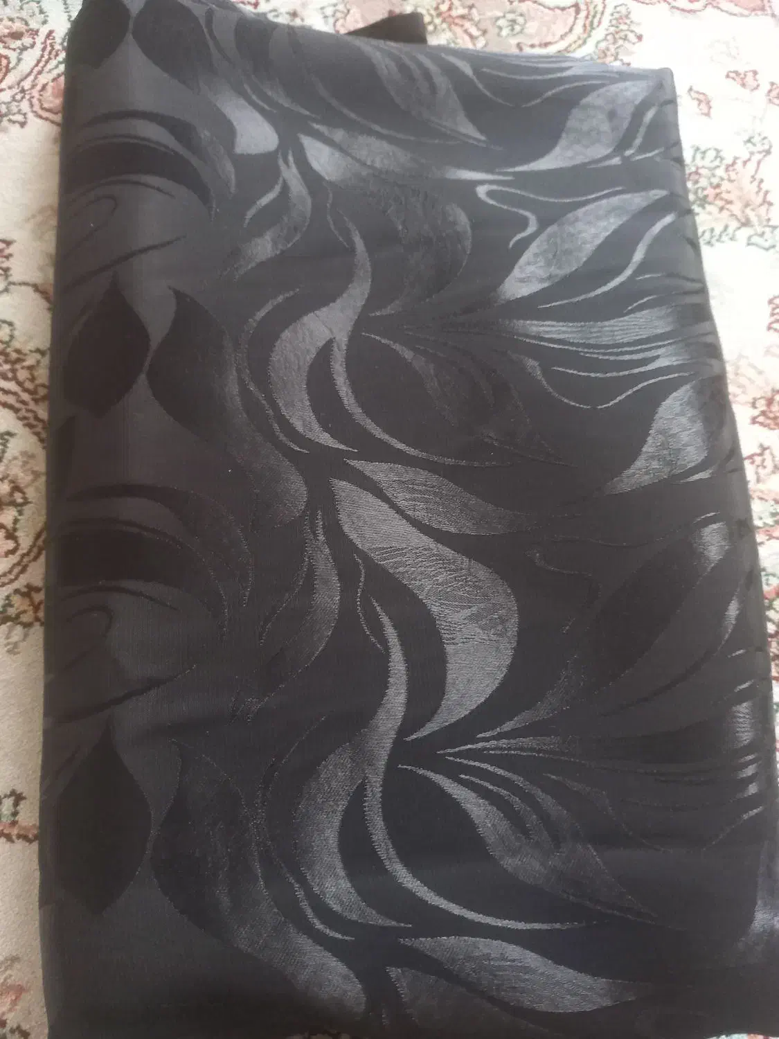 ۳ قواره چادر مشکی|لباس|ری, شهادت|دیوار