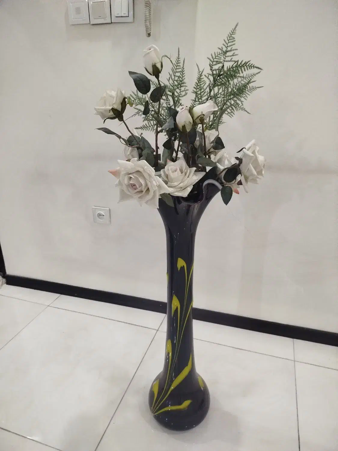 گلدان وتاباو|گل مصنوعی|تهران, بهاران|دیوار