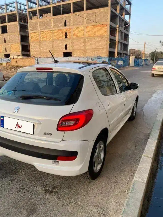 پژو207پاناروما|خودرو سواری و وانت|تهران, میدان میوه و ترهبار مرکزی|دیوار