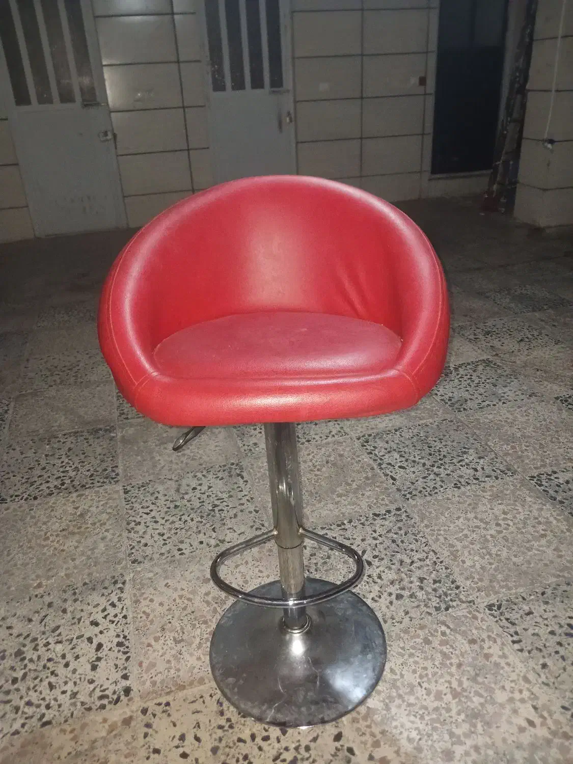 صندلی لگنی جک دار|صندلی و نیمکت|شیراز, سفیرشمالی|دیوار