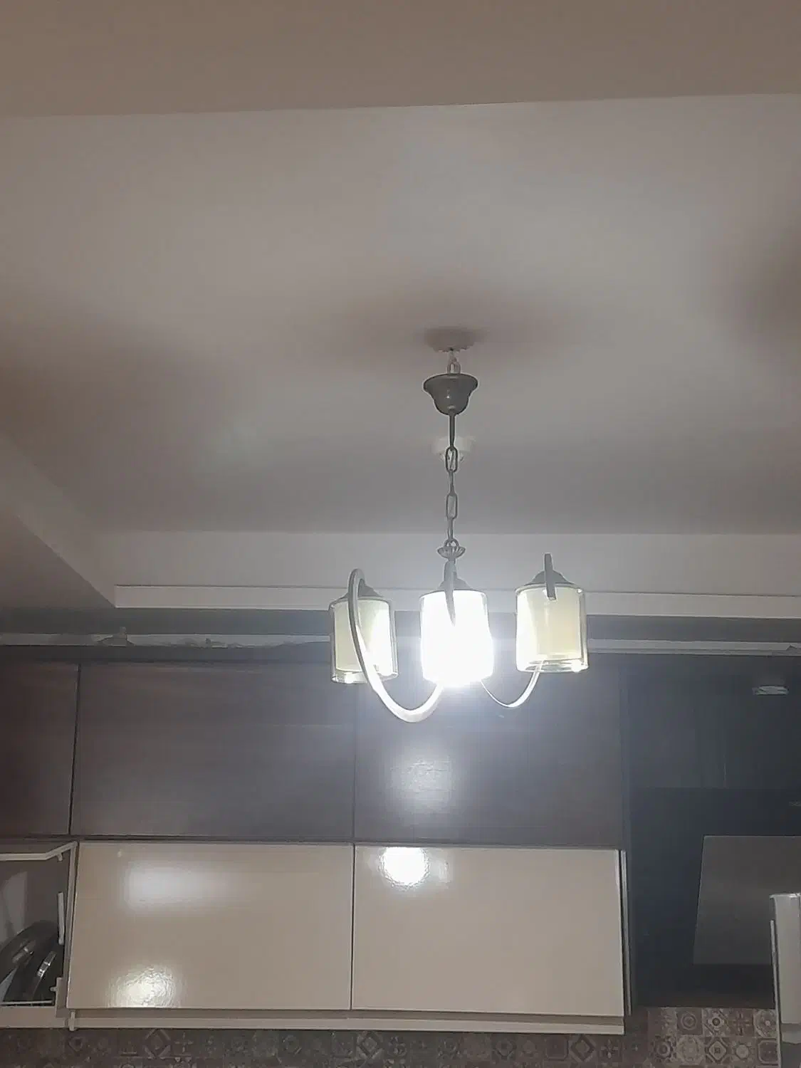 لوستر|لوستر و چراغ آویز|لاهیجان, شهید آوینی|دیوار