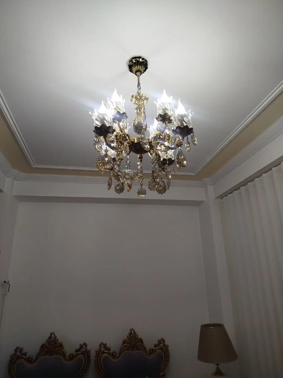 دوتا لوستر بزرگ یه لوستر کوچیک فقط ۲۵میل|لوستر و چراغ آویز|تبریز, |دیوار