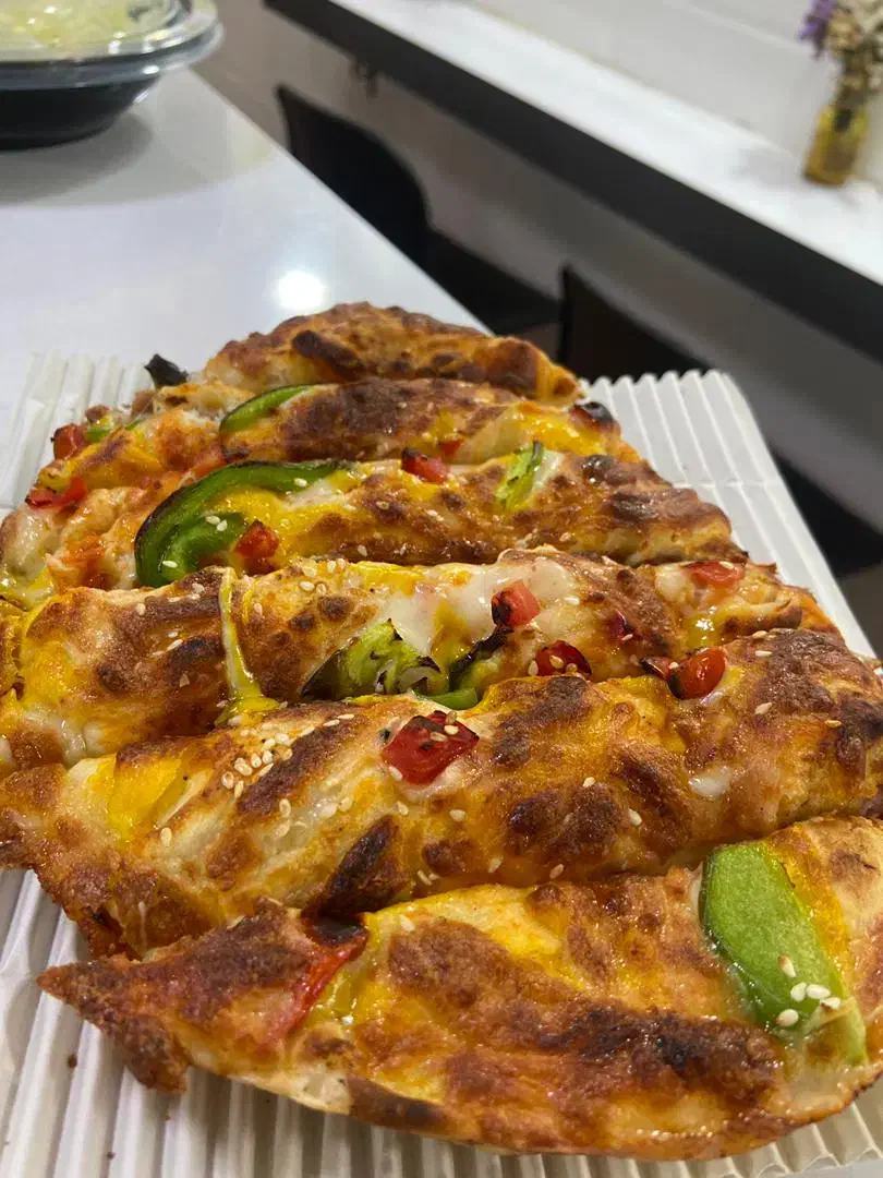 نیروی اقابا 4روز مرخصی برای فست فود نیازمندیم|استخدام خدمات فروشگاه و رستوران|رشت, رودباری|دیوار