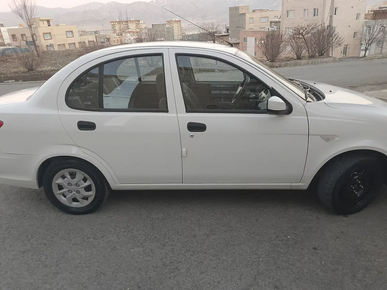 ساینا|خودرو سواری و وانت|سنندج, |دیوار