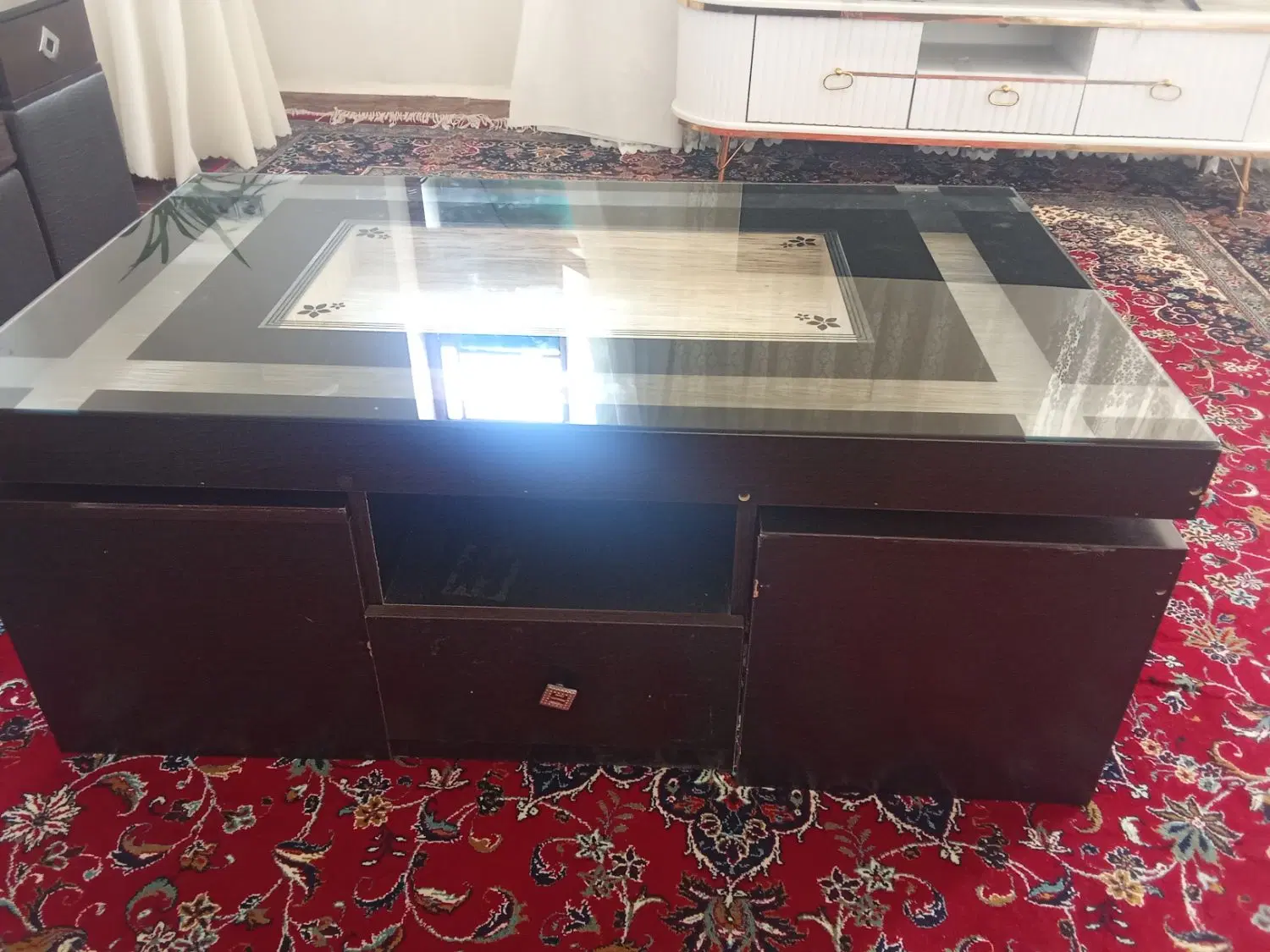 جلو مبلی|مبلمان خانگی و میز عسلی|رومشکان, |دیوار