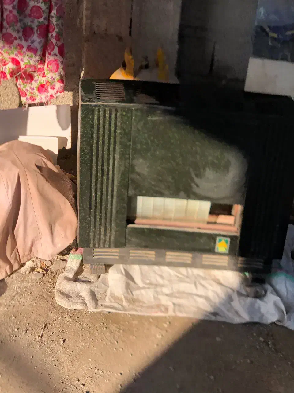 بخاری و کپسول|بخاری، هیتر، شومینه|لولمان, |دیوار