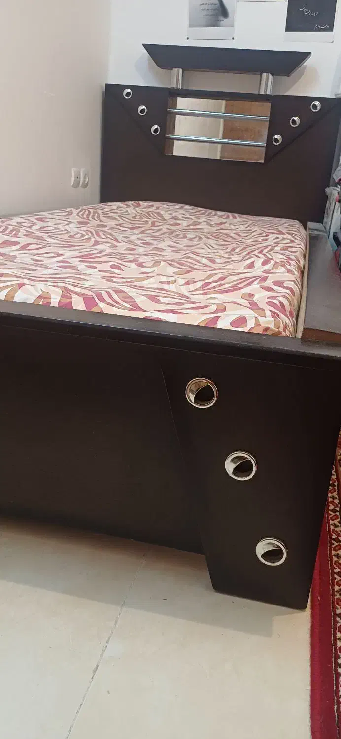 تخت خواب جوان و نوجوان|تخت و سرویس خواب|سیرجان, |دیوار