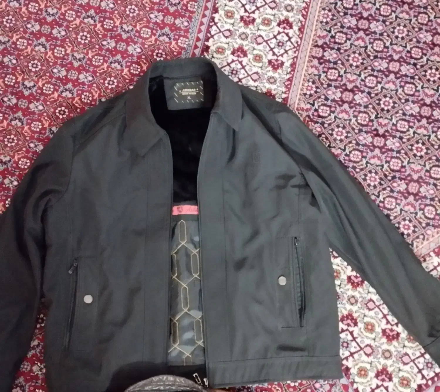 کاپشن مشکی|لباس|زنجان, |دیوار