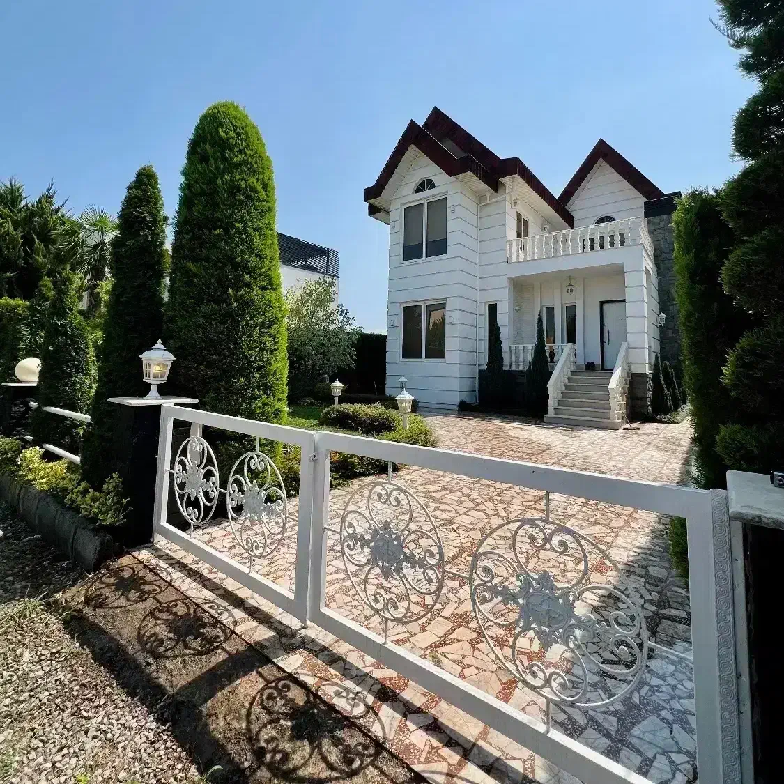 ویلا نما انگلیسی شهرکی زیر قیمت|فروش خانه و ویلا|تهران, میدان میوه و تره‌بار مرکزی|دیوار