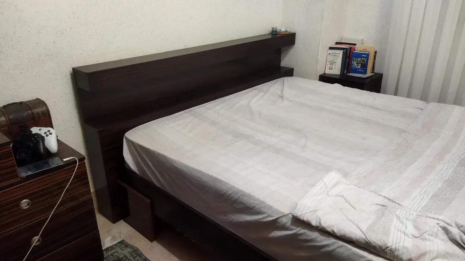 سرویس خواب|تخت و سرویس خواب|رشت, گلزاران|دیوار