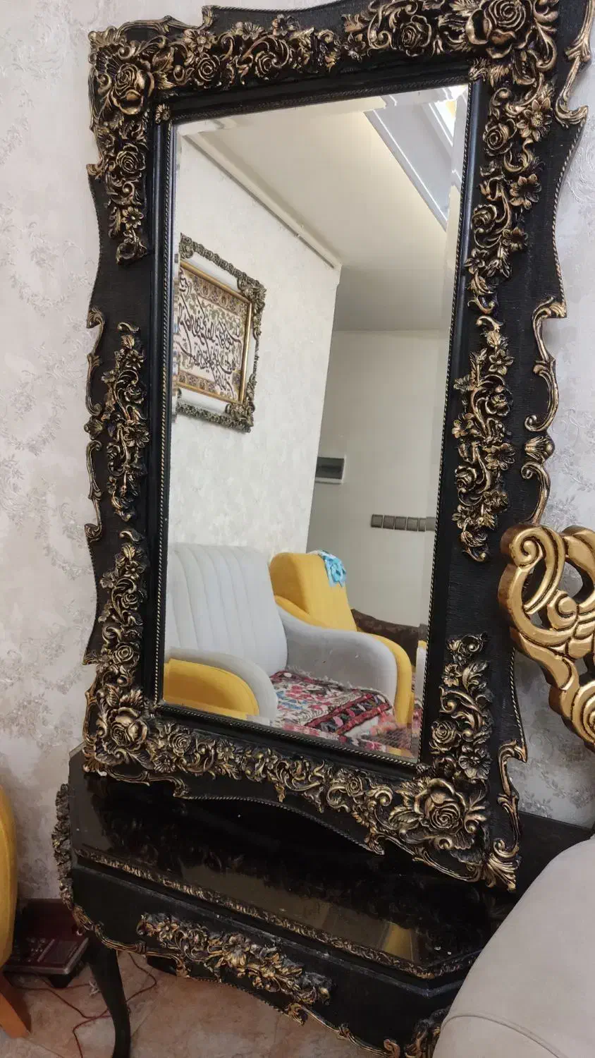 آینه|آینه|همدان, |دیوار