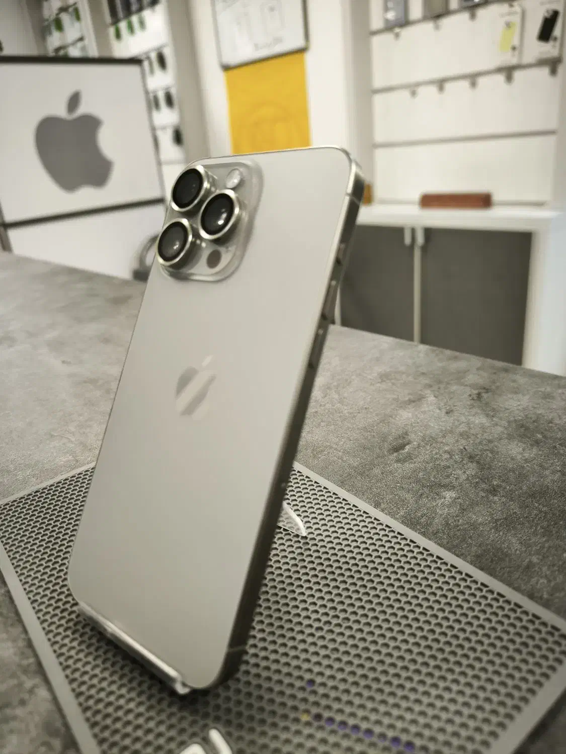 iPhone 15 pro max Zaa با ریجستر|موبایل|کرج, مهرویلا جنوبی|دیوار