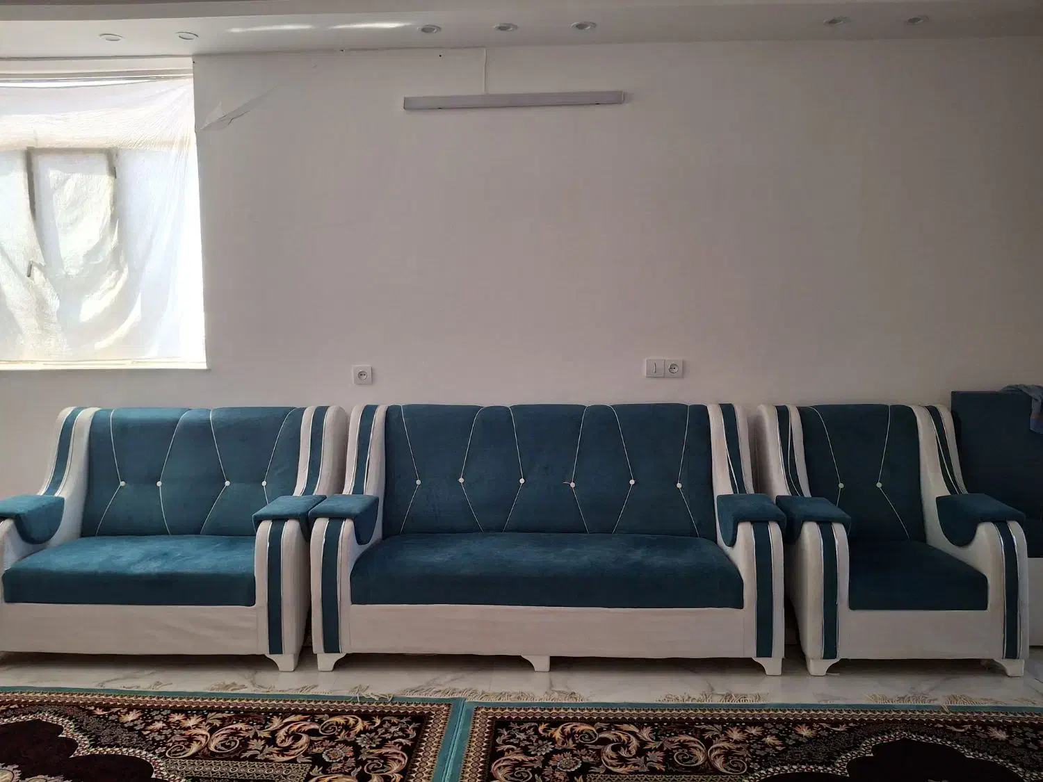 مبل فروشی همراه میزنهارخوری|مبلمان خانگی و میز عسلی|بردسکن, |دیوار