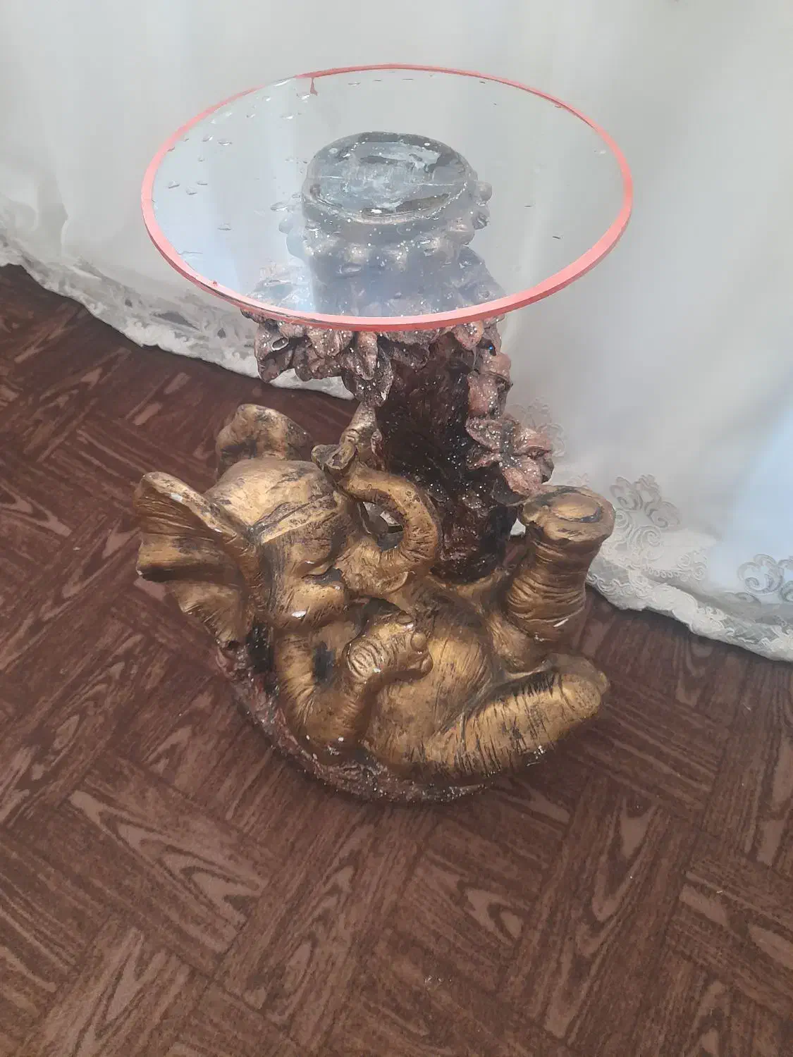 میز تلفن|میز تلفن|اصفهان, چشمه باقرخان|دیوار