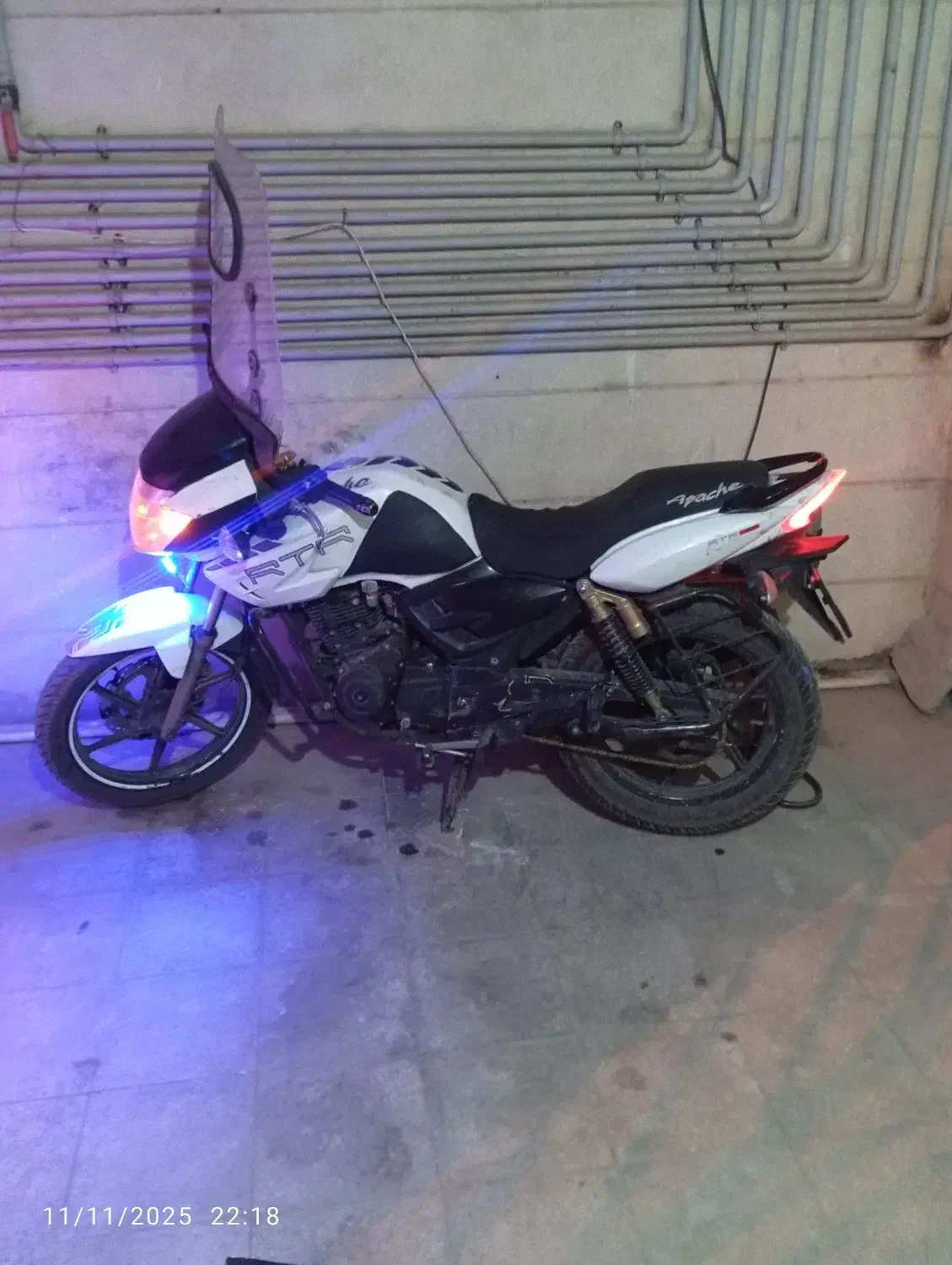 آپاچی ۱۸۰|موتورسیکلت|قرچک, پویینک|دیوار