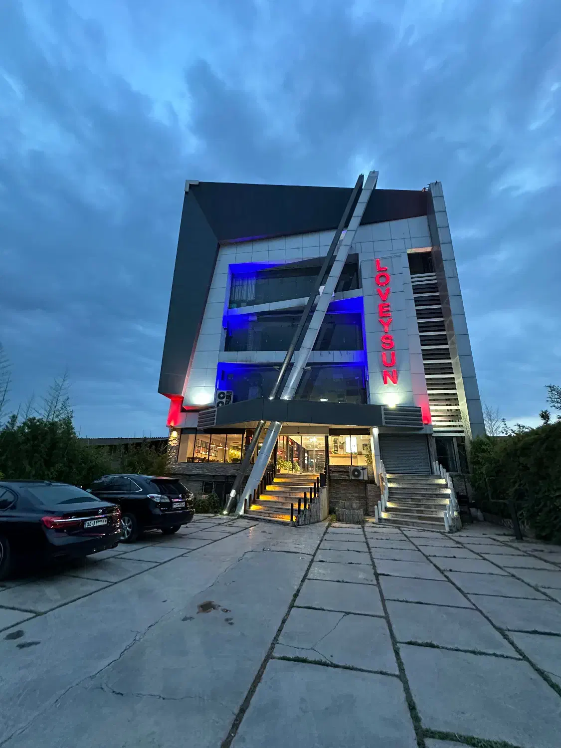 مجتمع تجاری ،رفاهی و پذیرایی(ساری جاده دریا)|اجارهٔ مغازه و غرفه|آکند, |دیوار