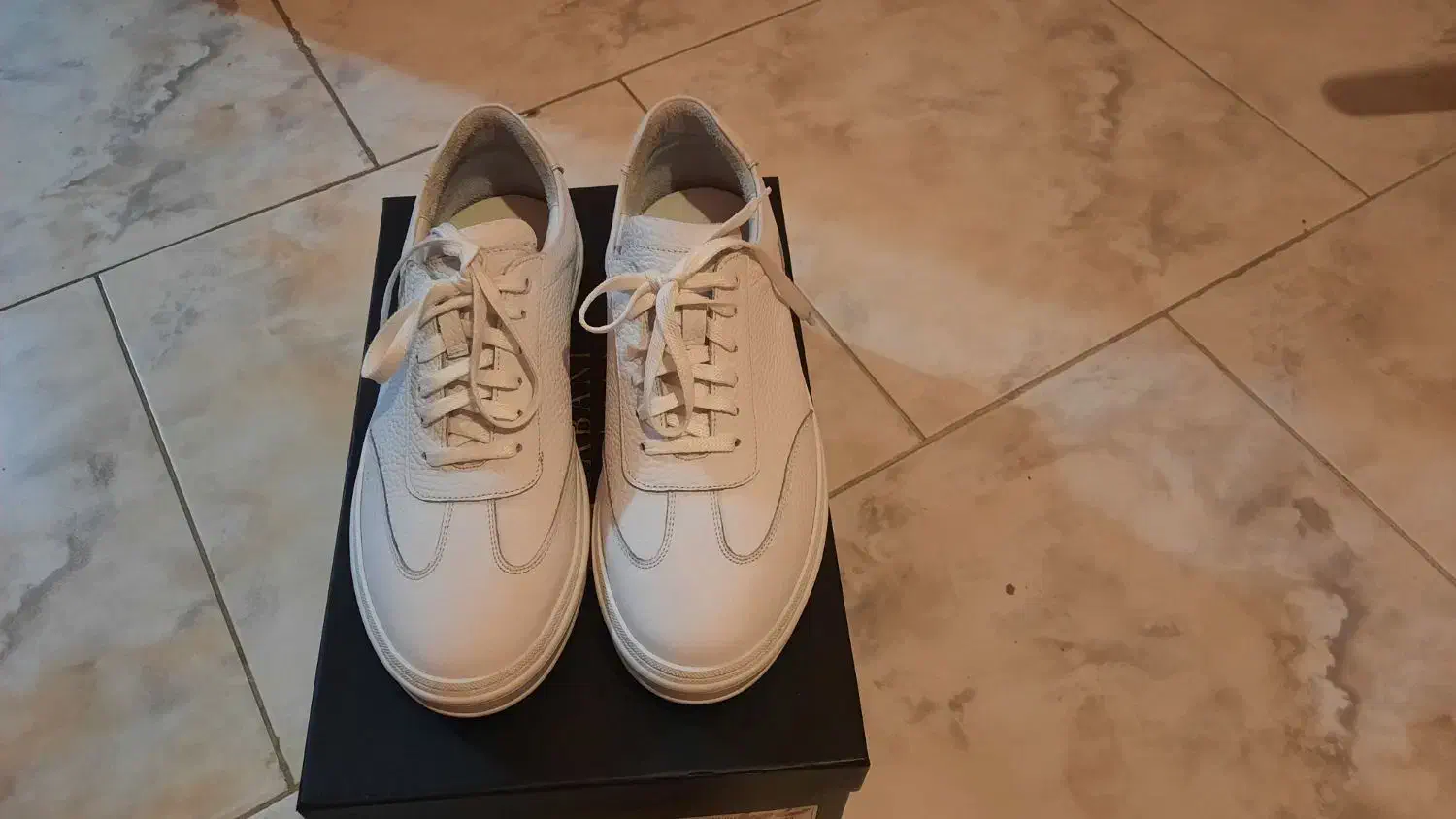 کتونی چرم طبیعی|کیف، کفش، کمربند|محمدشهر, سیدآباد|دیوار