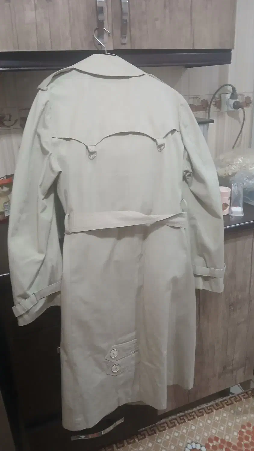 پالتووبارانی کرم خارجی سایز بزرگ|لباس|تهران, امام زاده حسن|دیوار