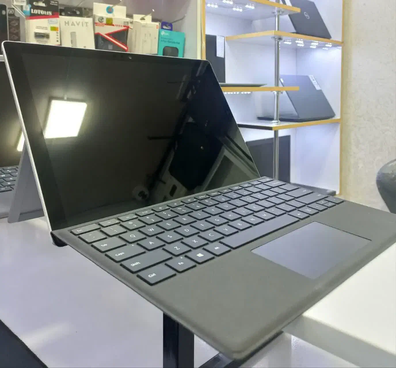 surface pro5 با گارانتی و مهلت تست|رایانه همراه|قم, ارم|دیوار
