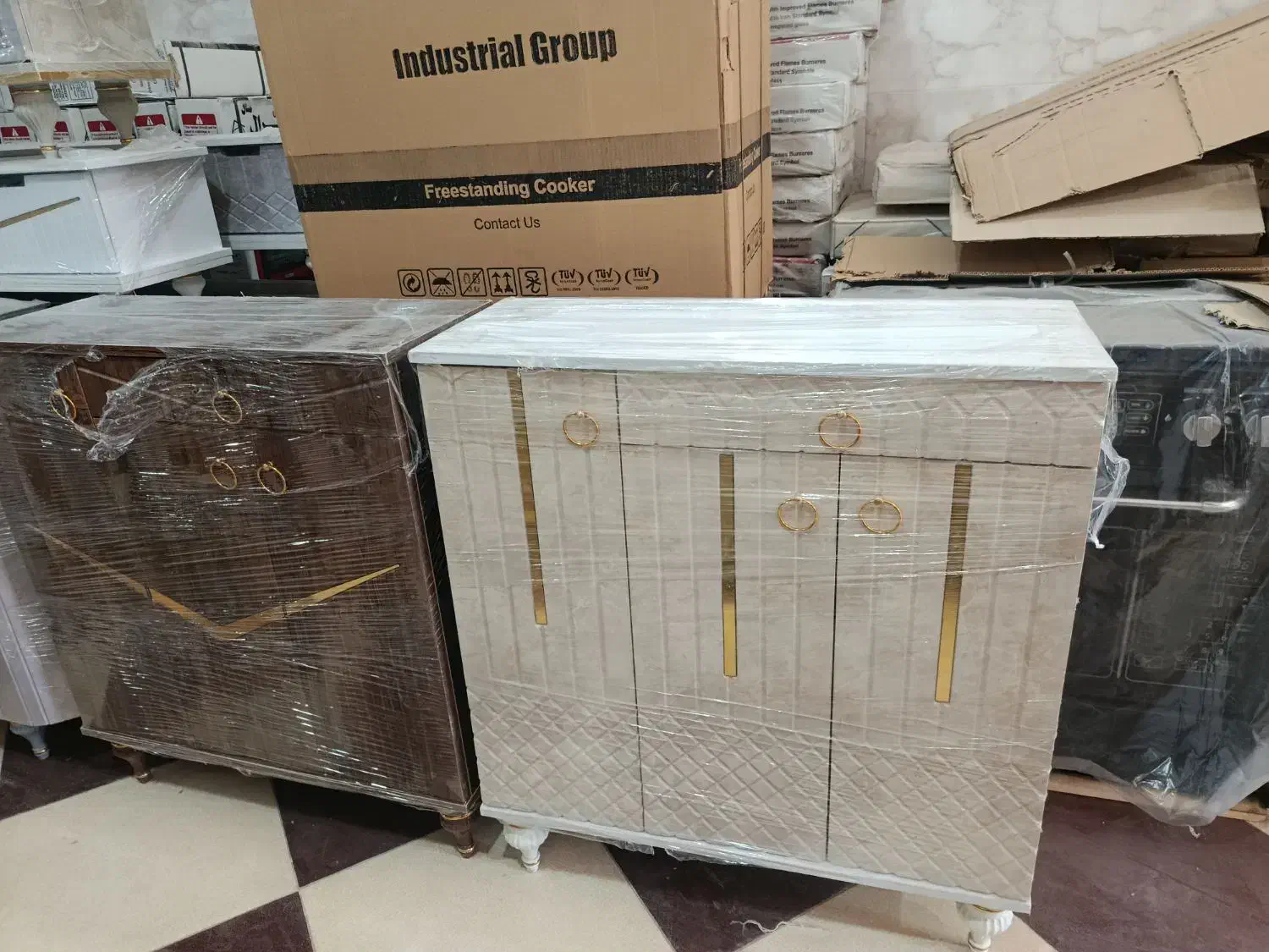 دومیلیون وسبصد هزار میزا|میز تلویزیون|خرمآباد, |دیوار