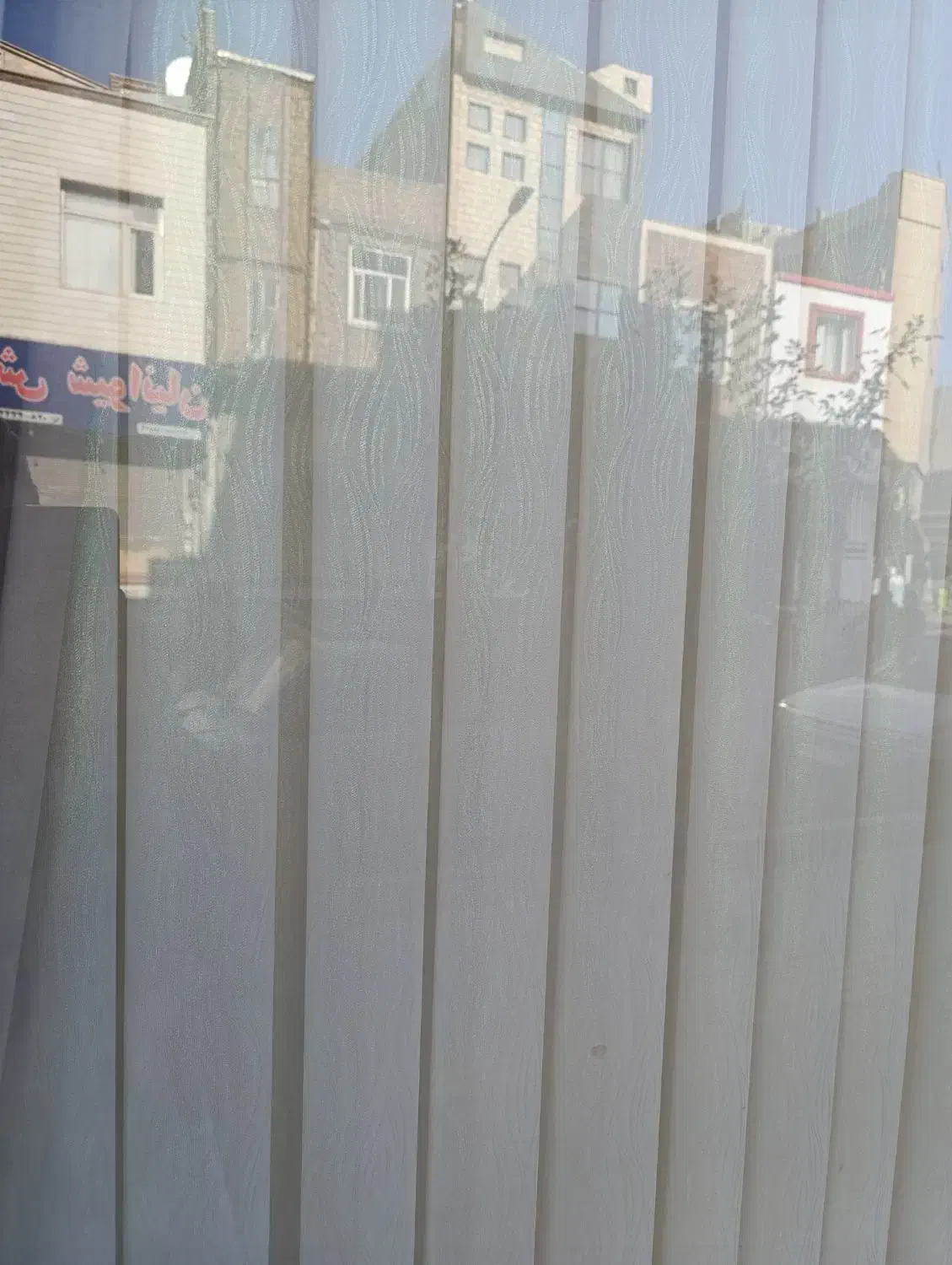 پرده|پرده، رانر، رومیزی|اقبالیه, |دیوار